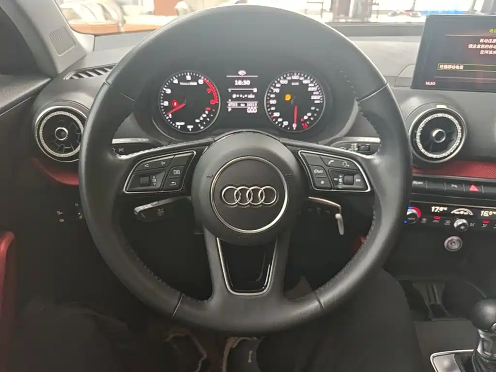 Audi Q2L — миниатюра 11