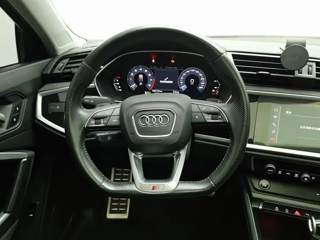 Audi Q3 Sportback — миниатюра 11