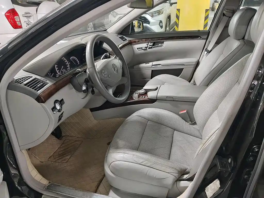 Mercedes-Benz S-Class — миниатюра 7