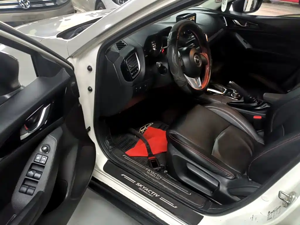 Mazda 3 Axela — миниатюра 16