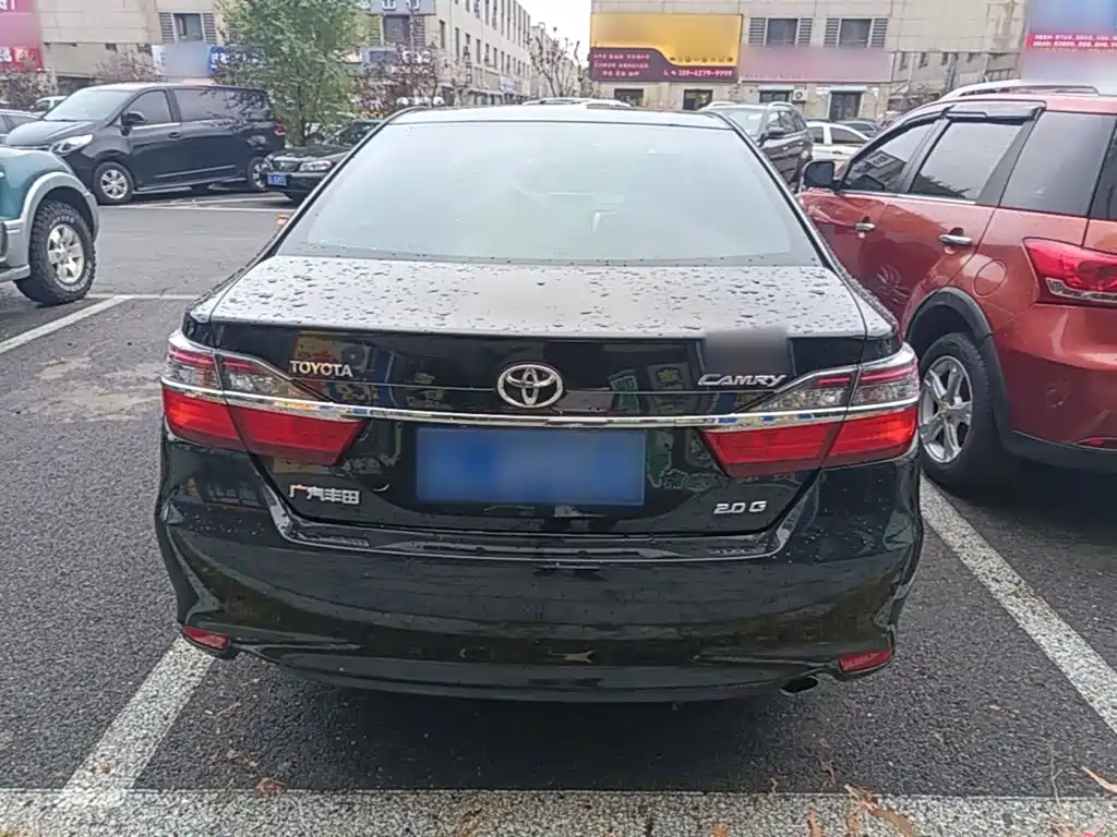 Toyota Camry — миниатюра 6