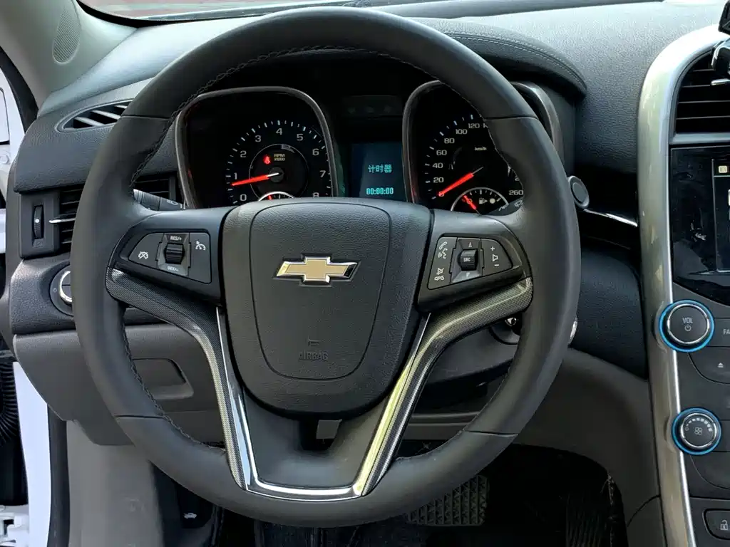 Chevrolet Malibu — миниатюра 10