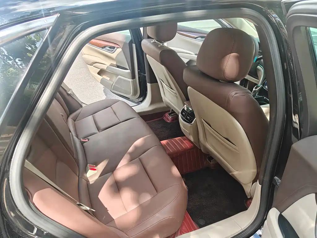 Cadillac XTS — миниатюра 4