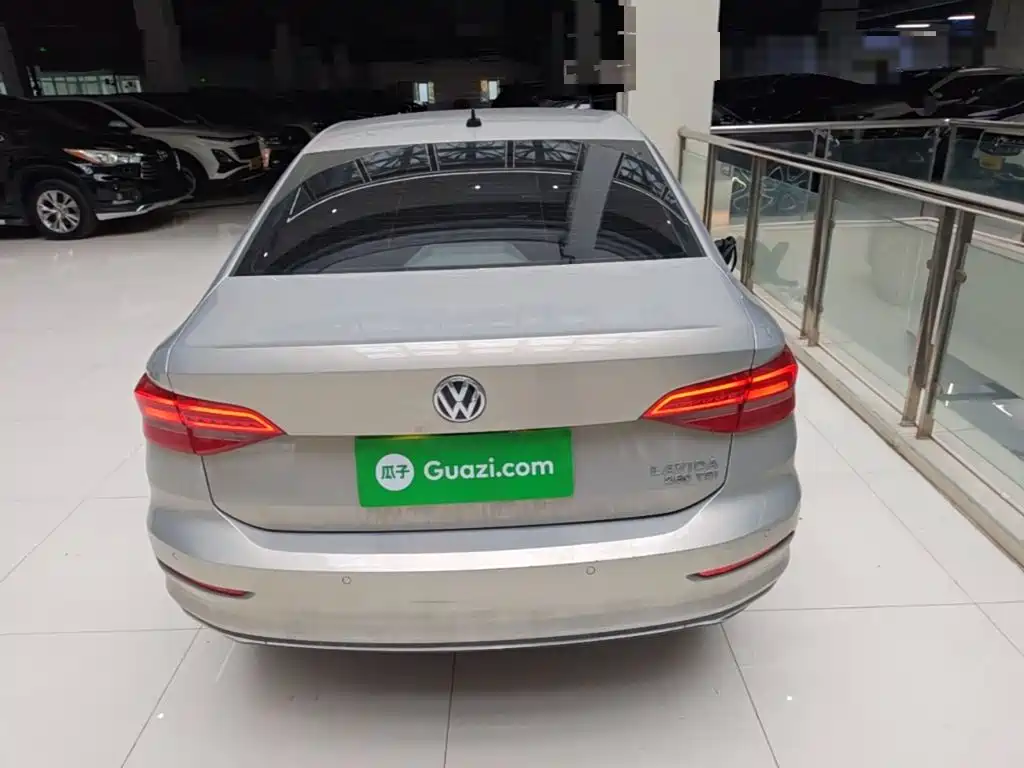 Volkswagen Lavida — миниатюра 6