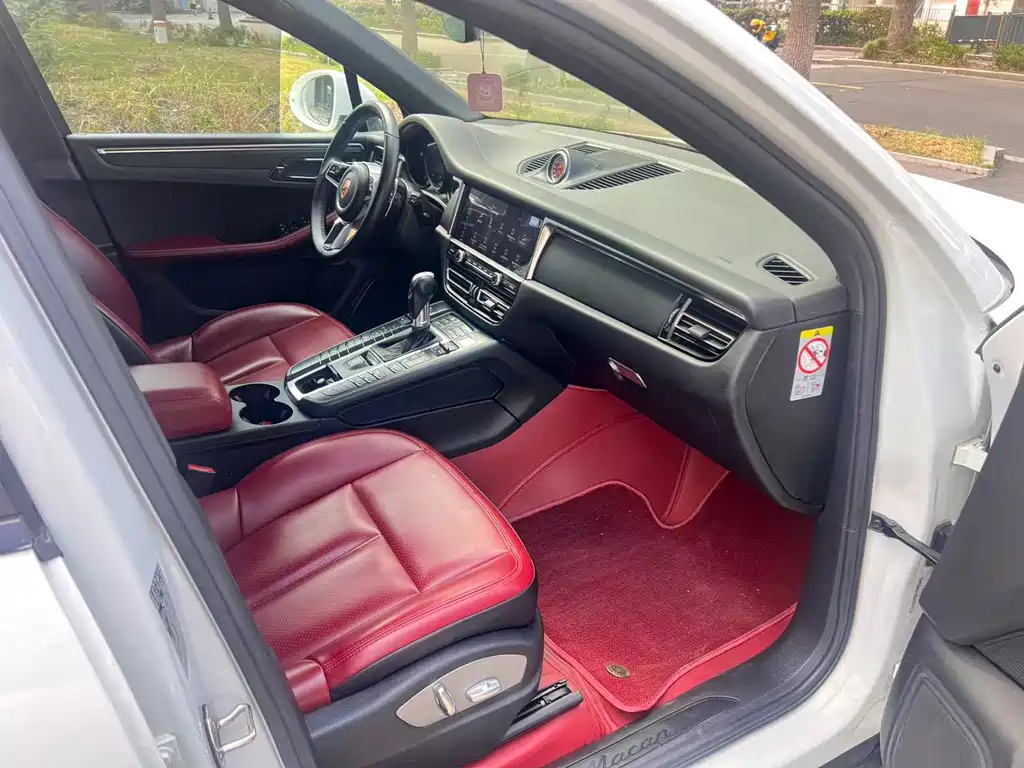 Porsche Macan — миниатюра 11
