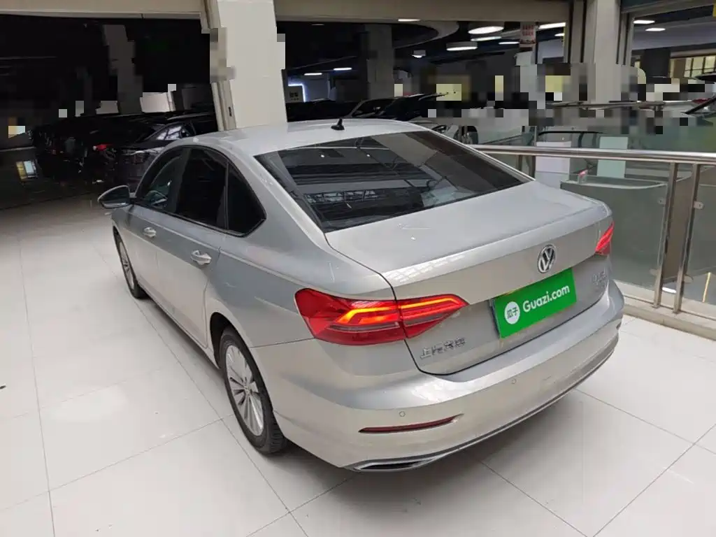 Volkswagen Lavida — миниатюра 5