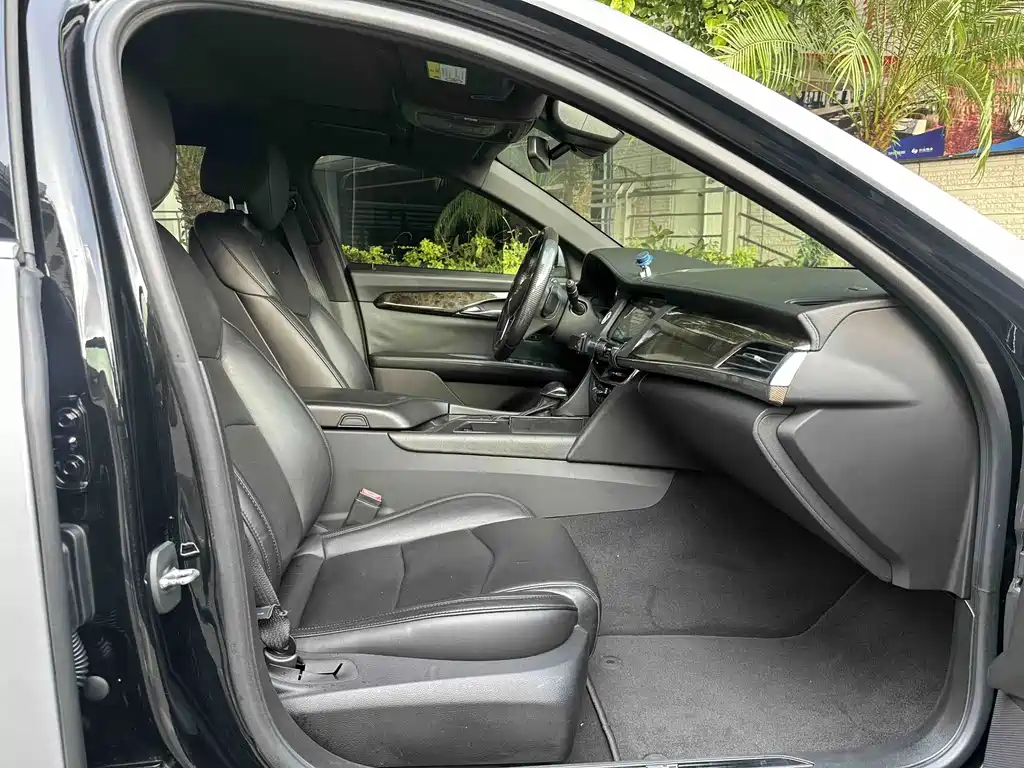 Cadillac CT6 — миниатюра 14