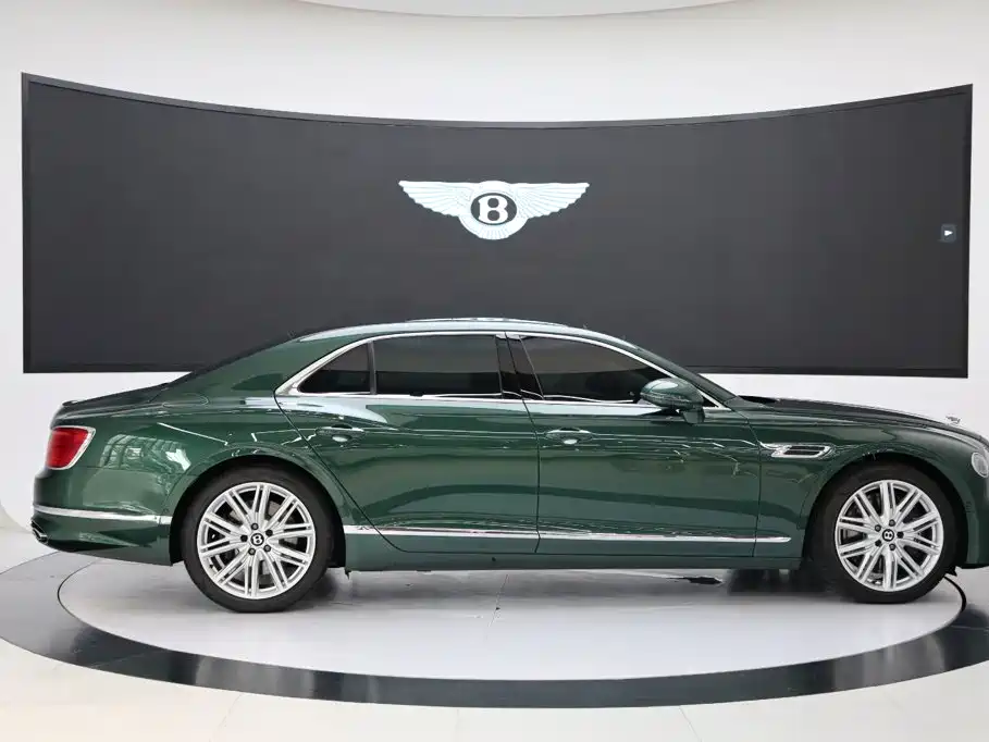 Bentley Flying Spur — миниатюра 7