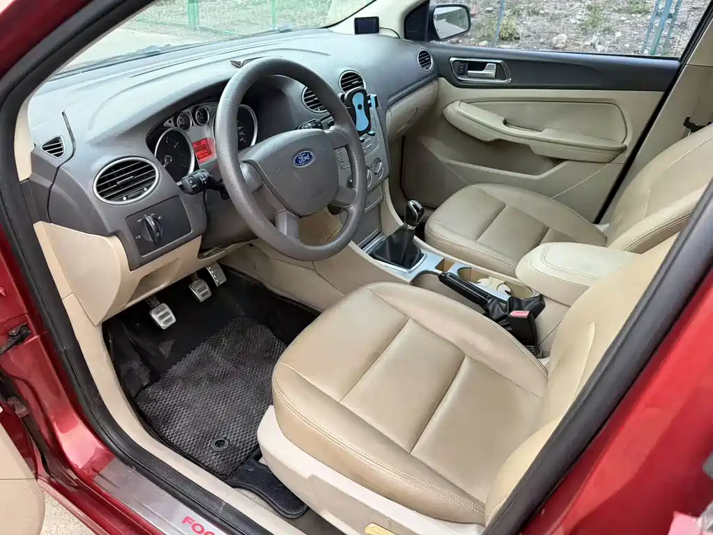 Ford Focus — миниатюра 6
