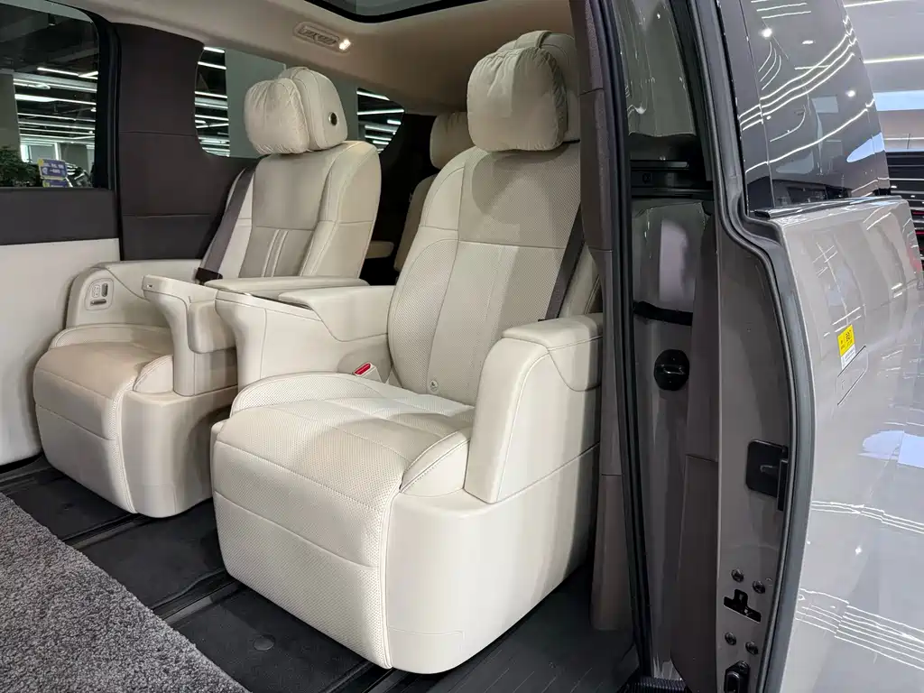 Li Auto Li MEGA — миниатюра 11