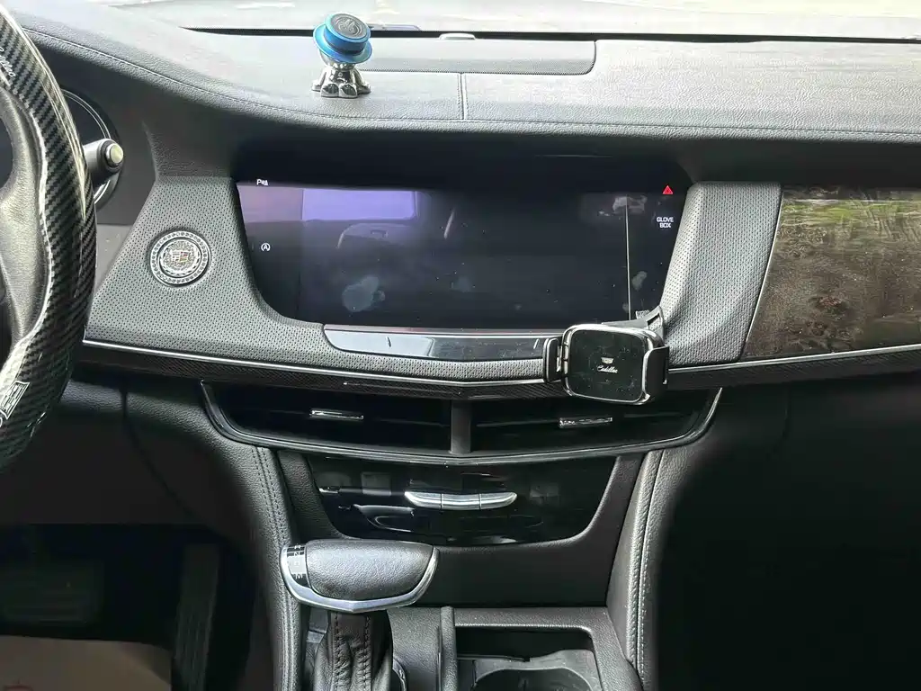 Cadillac CT6 — миниатюра 24