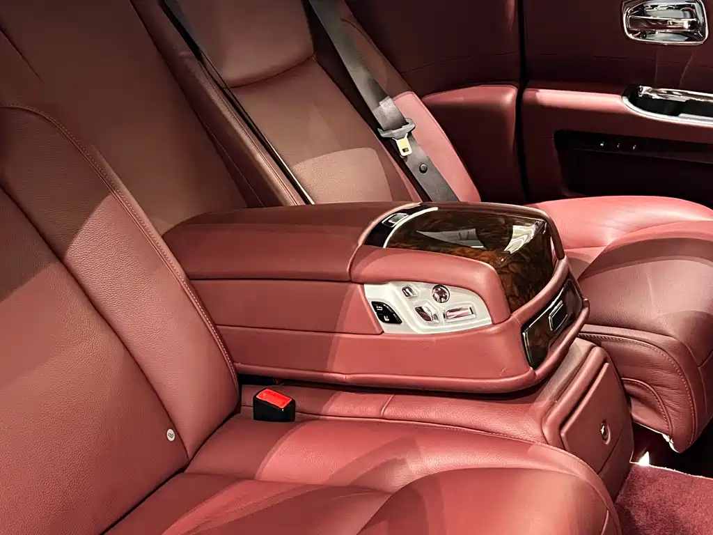 Rolls-Royce Ghost 2015 Series II Standard