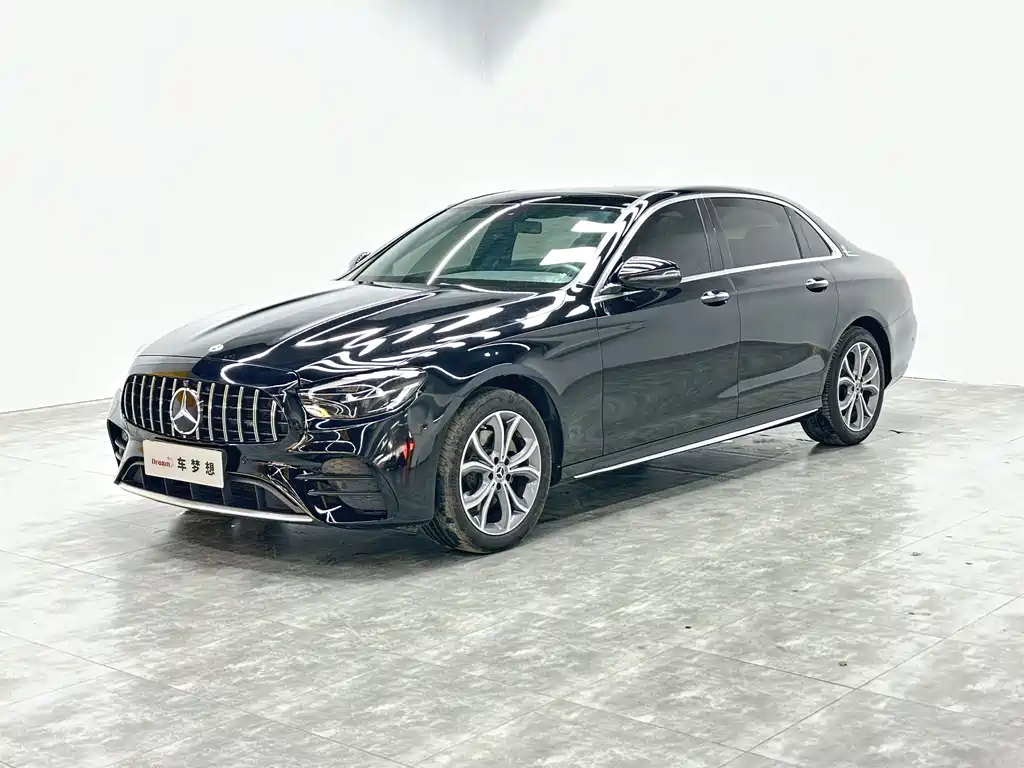 Mercedes-Benz E-Class 2022