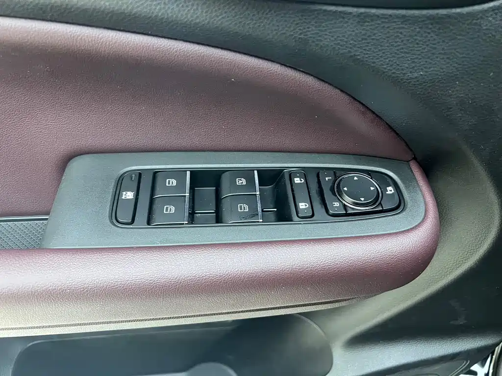 GAC Motor Trumpchi M6 — миниатюра 7