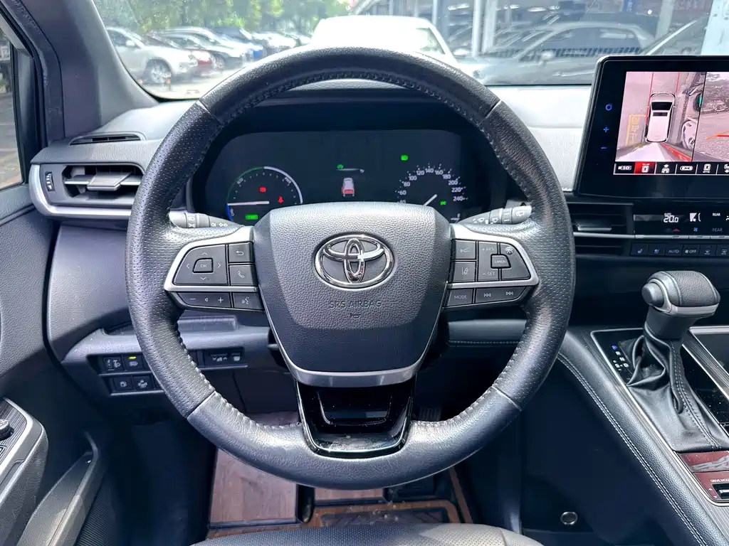Toyota Sienna — миниатюра 13