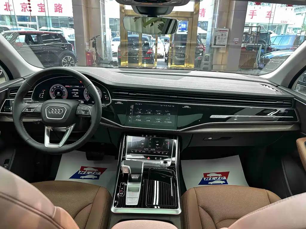 Audi Q7 — миниатюра 6