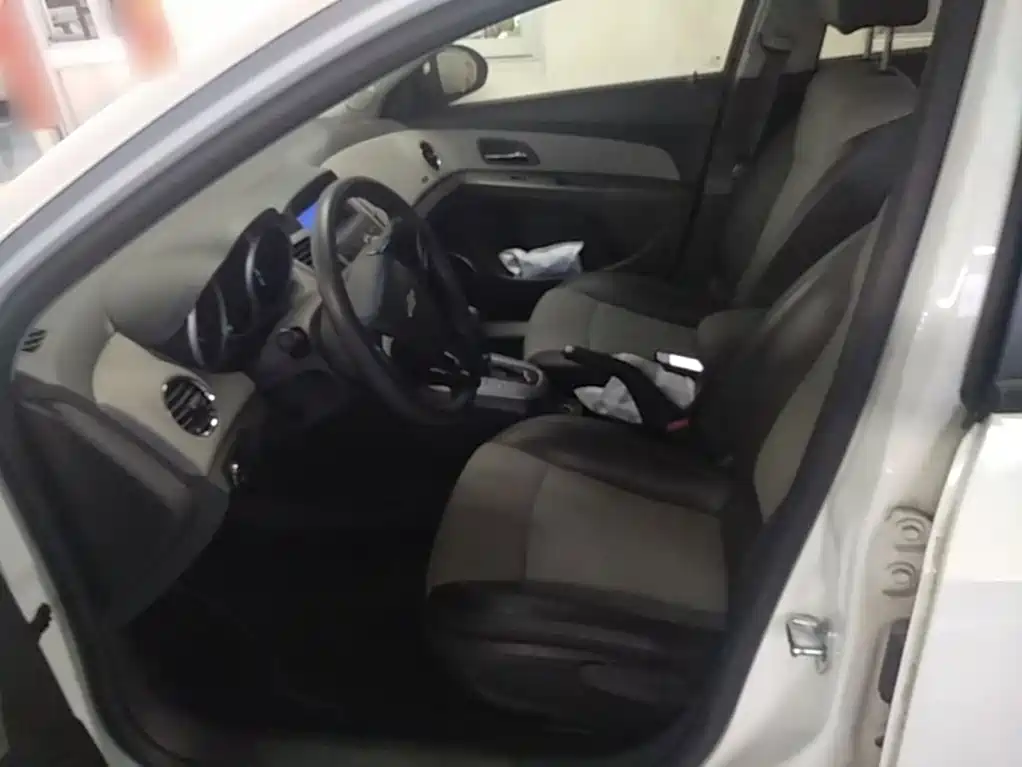 Chevrolet Cruze — миниатюра 15