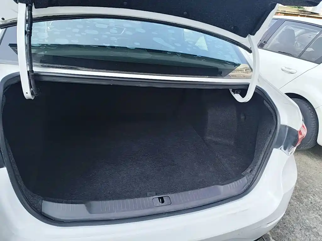 Buick Excelle — миниатюра 19