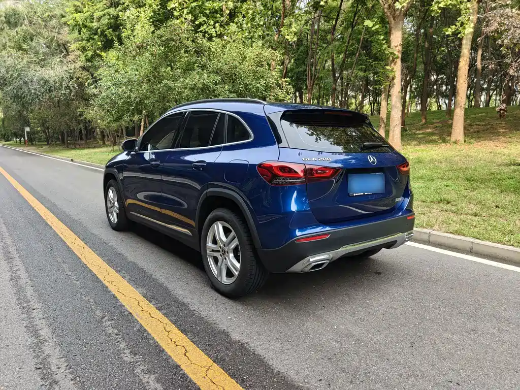 Mercedes-Benz GLA — миниатюра 16