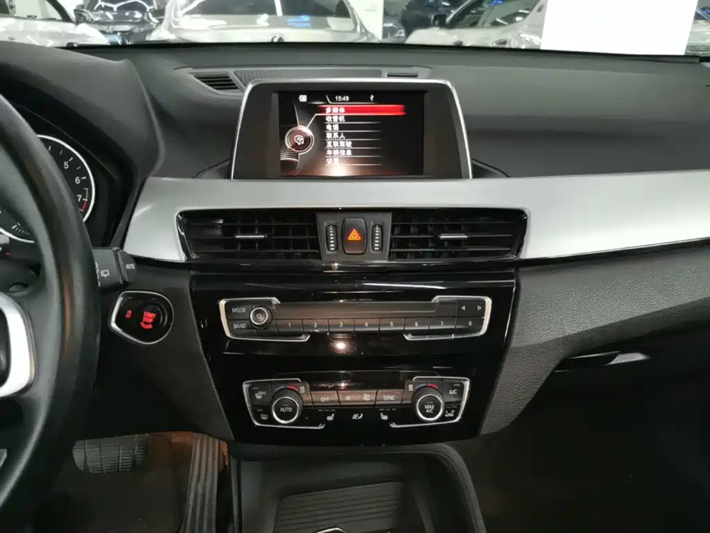 BMW X1 — миниатюра 13