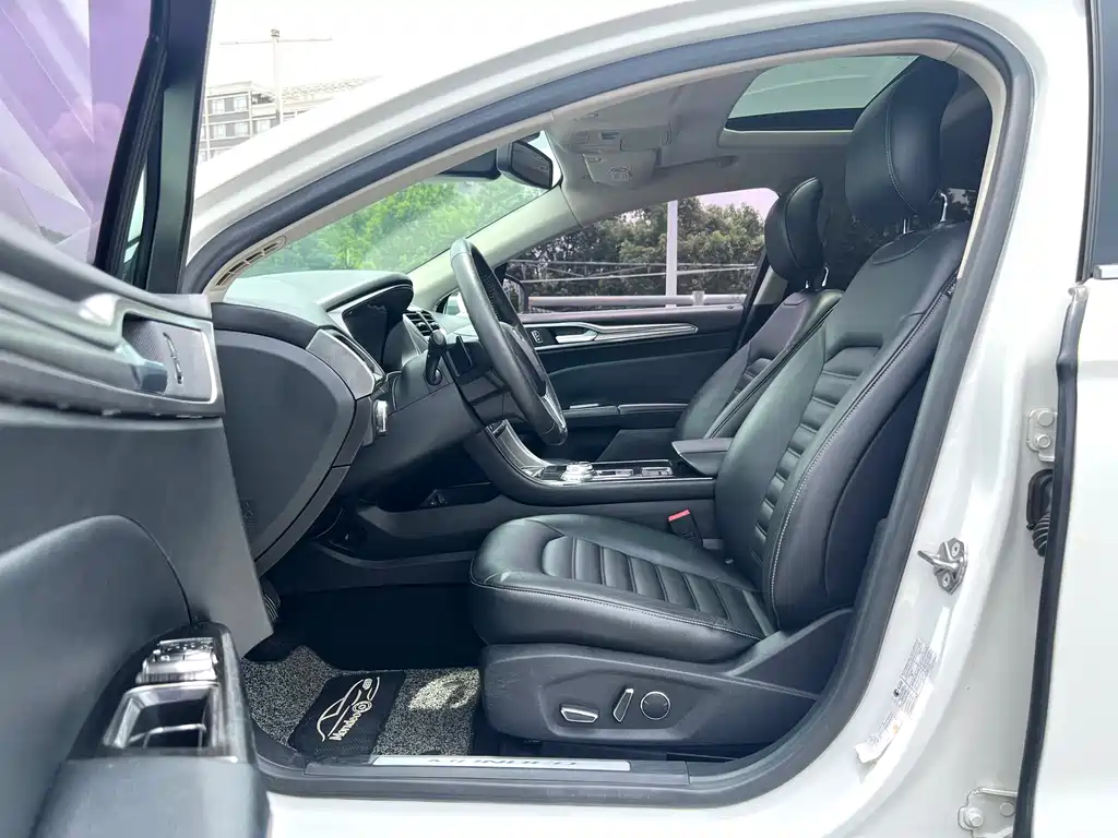 Ford Mondeo — миниатюра 5