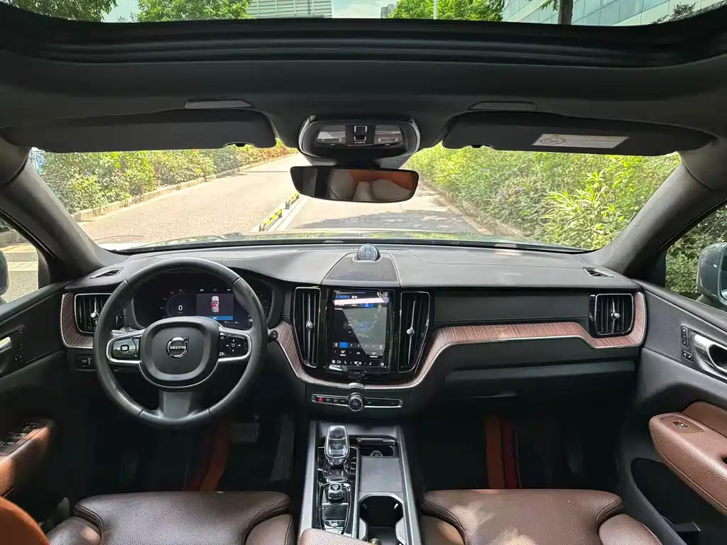 Volvo XC60 — миниатюра 5