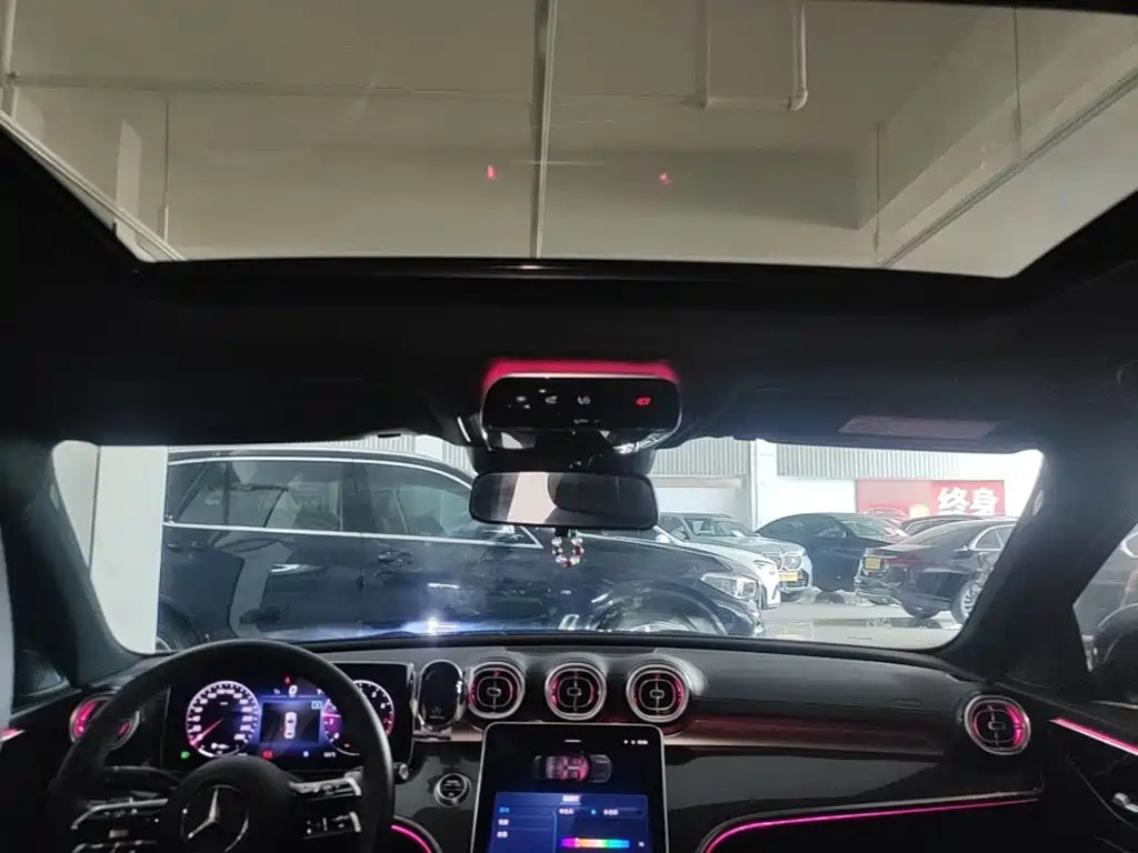 Mercedes-Benz C-Class — миниатюра 18