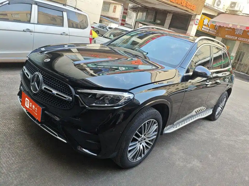 奔驰GLC 2024款 改款 GLC 300 L 4MATIC 动感型 5座 2024