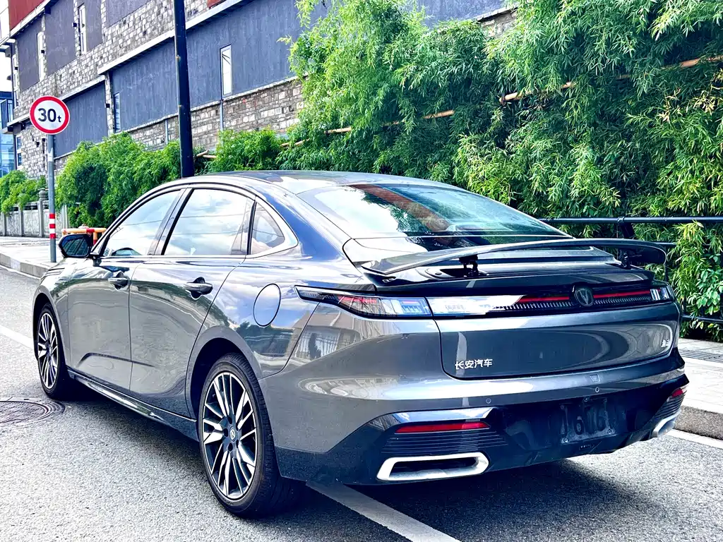 Changan Eado — миниатюра 9