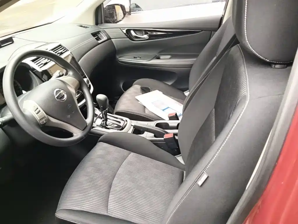 Nissan Tiida — миниатюра 15