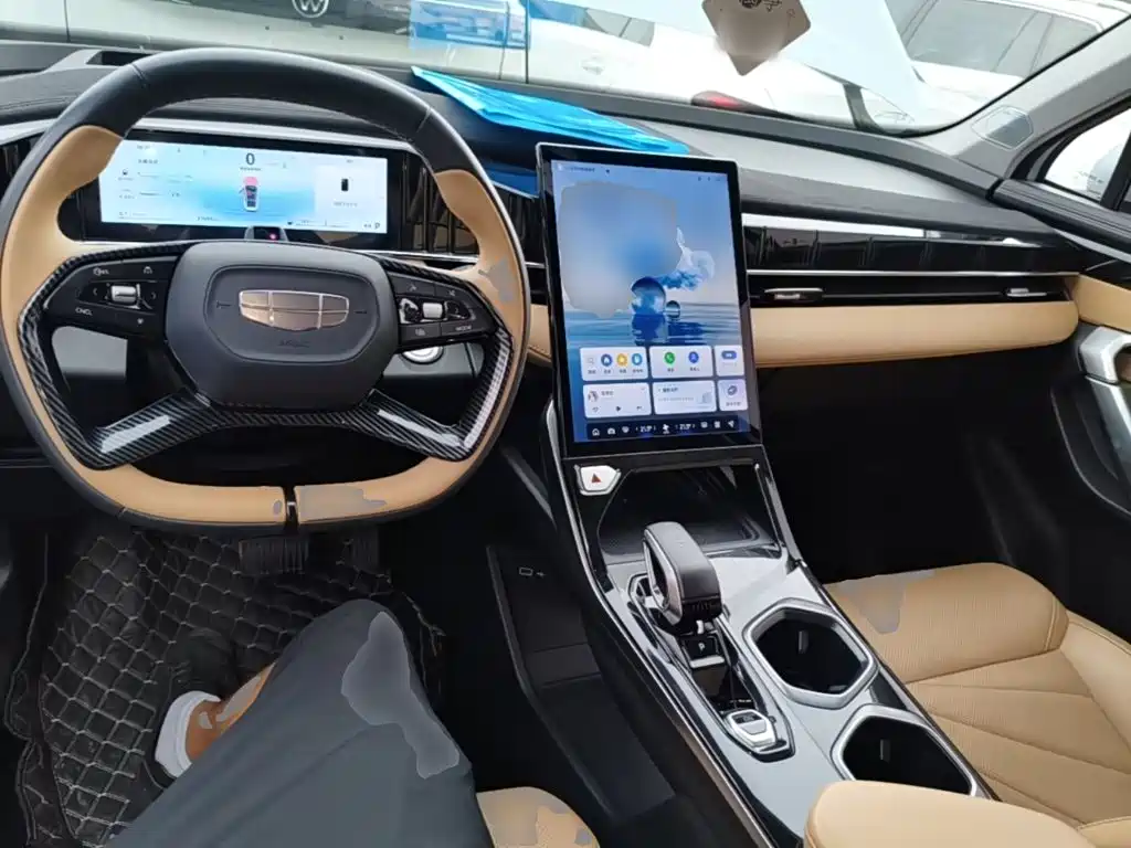 Geely Boyue L — миниатюра 10