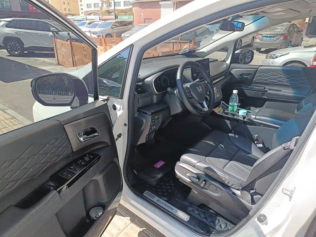 Honda Elysion — миниатюра 14