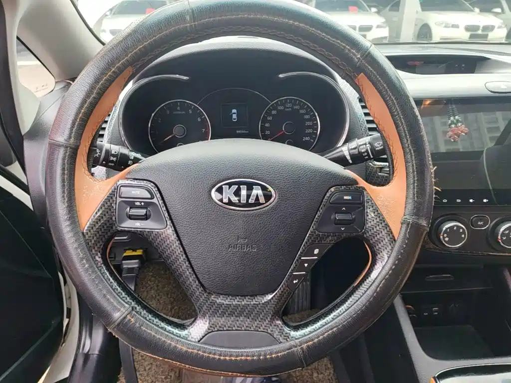 Kia K3 — миниатюра 11