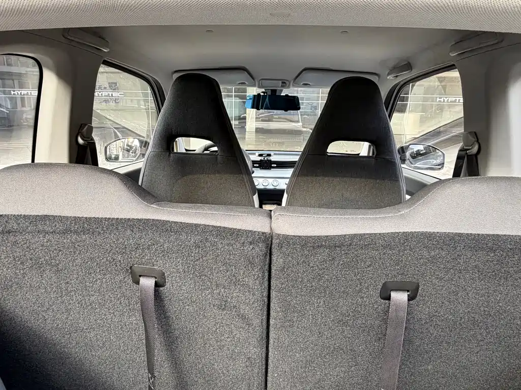 Wuling MINIEV — миниатюра 6