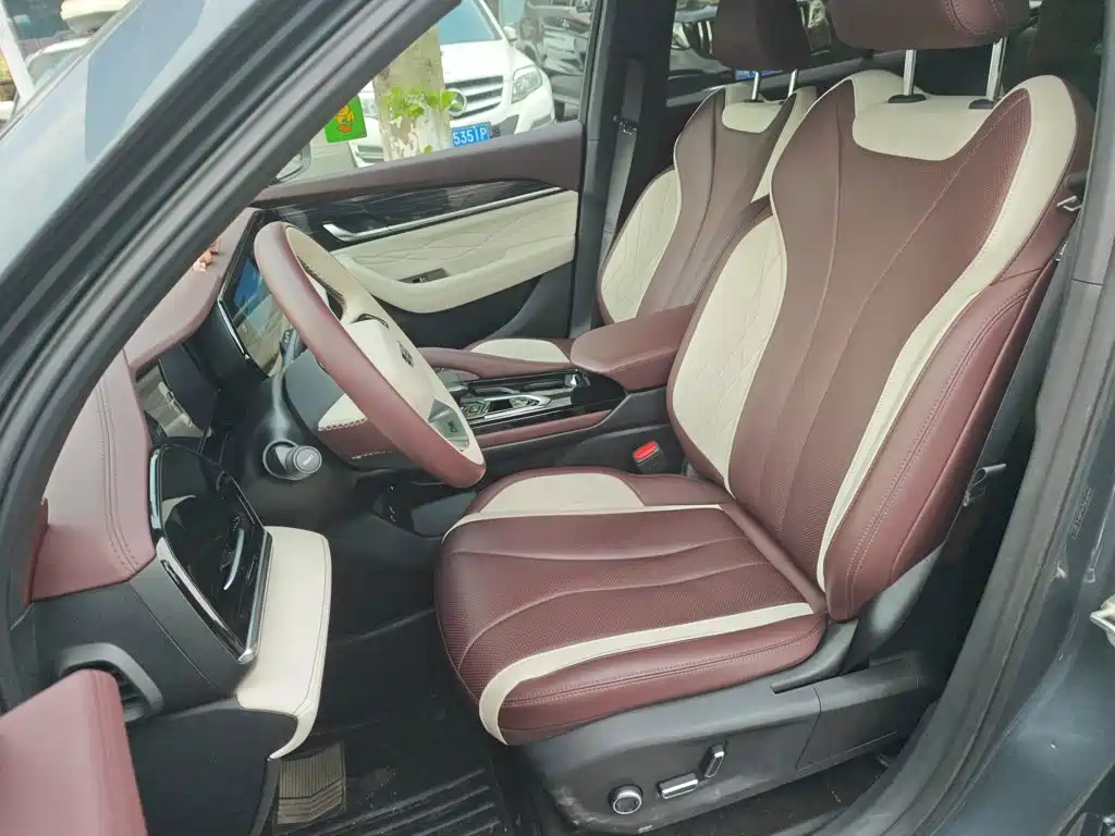Geely Xingyue L — миниатюра 12