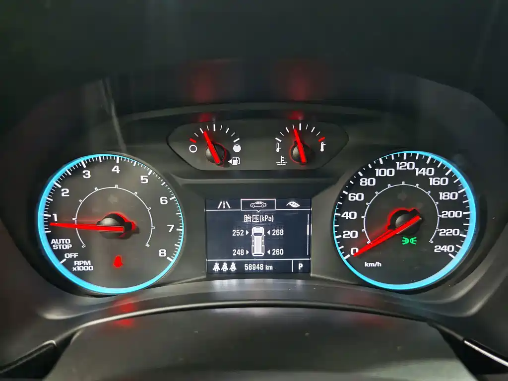 Chevrolet Equinox — миниатюра 18