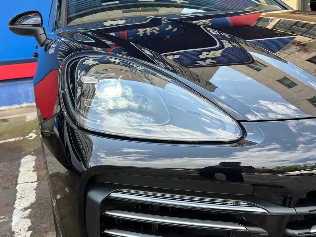 Porsche Cayenne — миниатюра 19