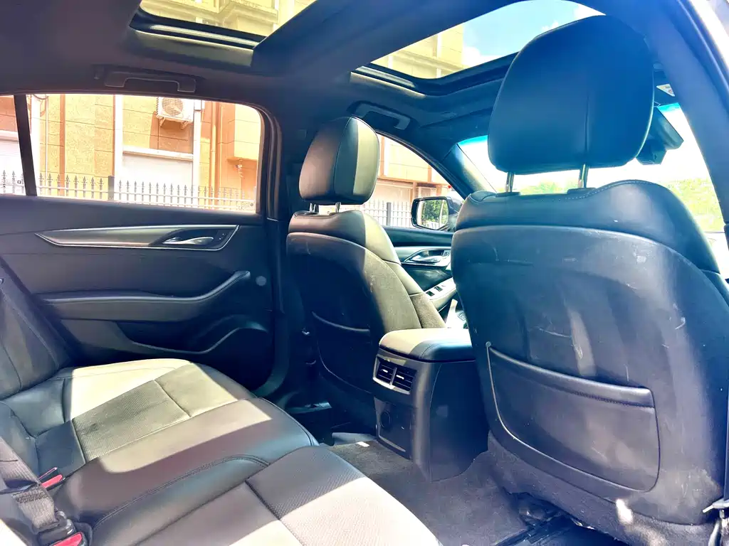 Cadillac CT5 — миниатюра 13