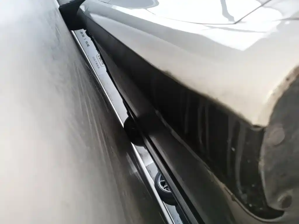 Tesla Model 3 — миниатюра 21