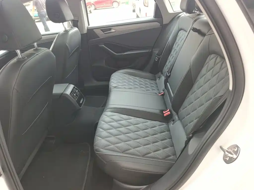 Volkswagen Sagitar — миниатюра 17