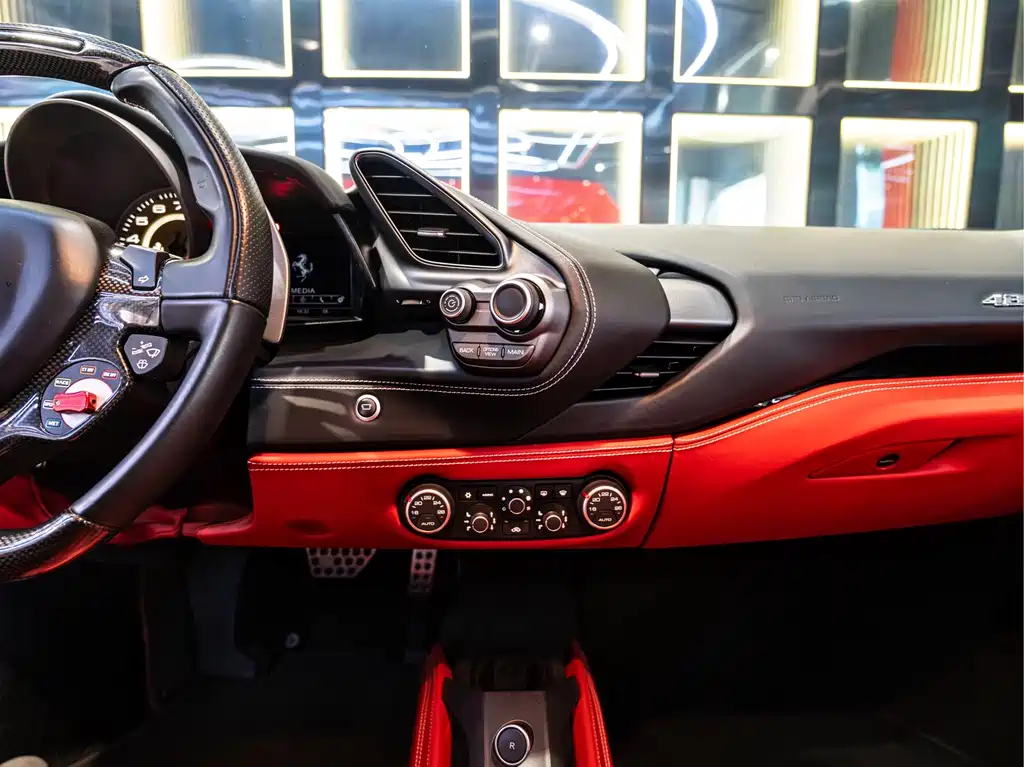 Ferrari 488 — миниатюра 20