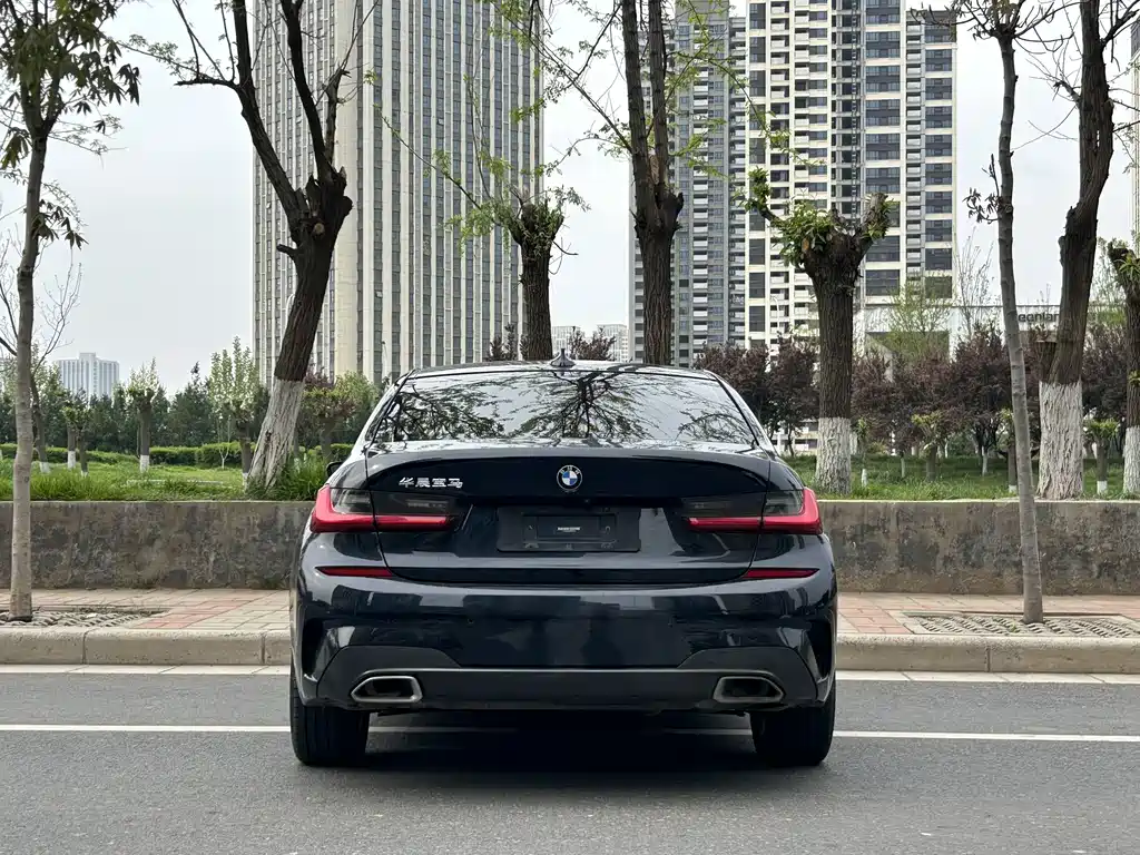 BMW 3 Series — миниатюра 8