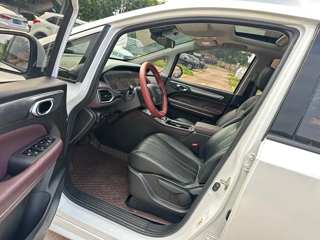 GAC Motor Trumpchi M6 — миниатюра 9