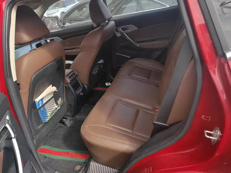 Geely Boyue — миниатюра 11