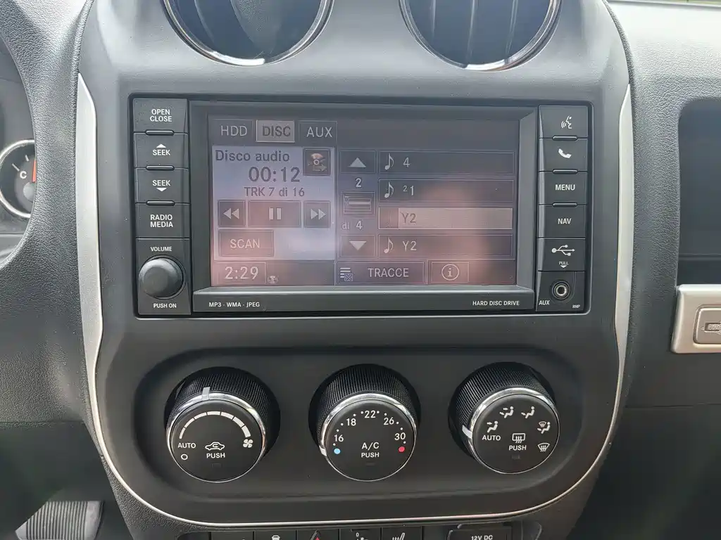 Jeep Compass (Import) — миниатюра 18