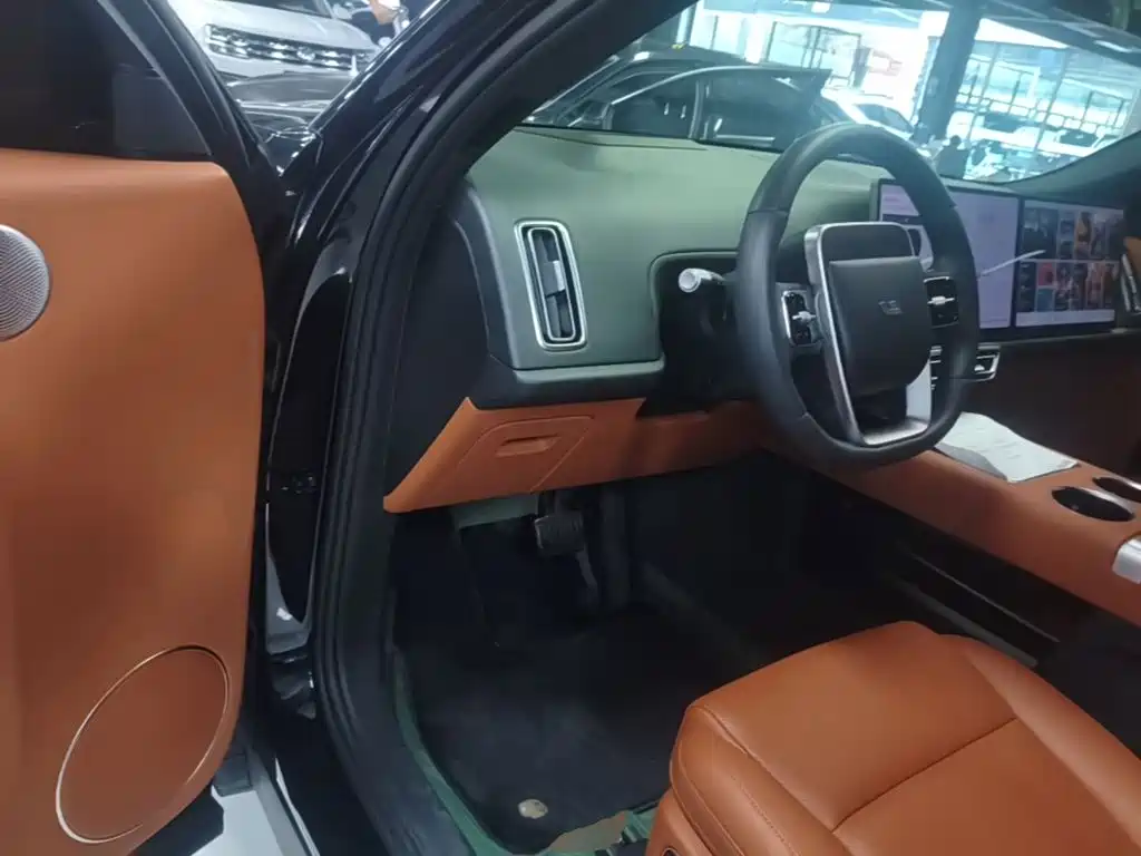 Li Auto Li L8 — миниатюра 16