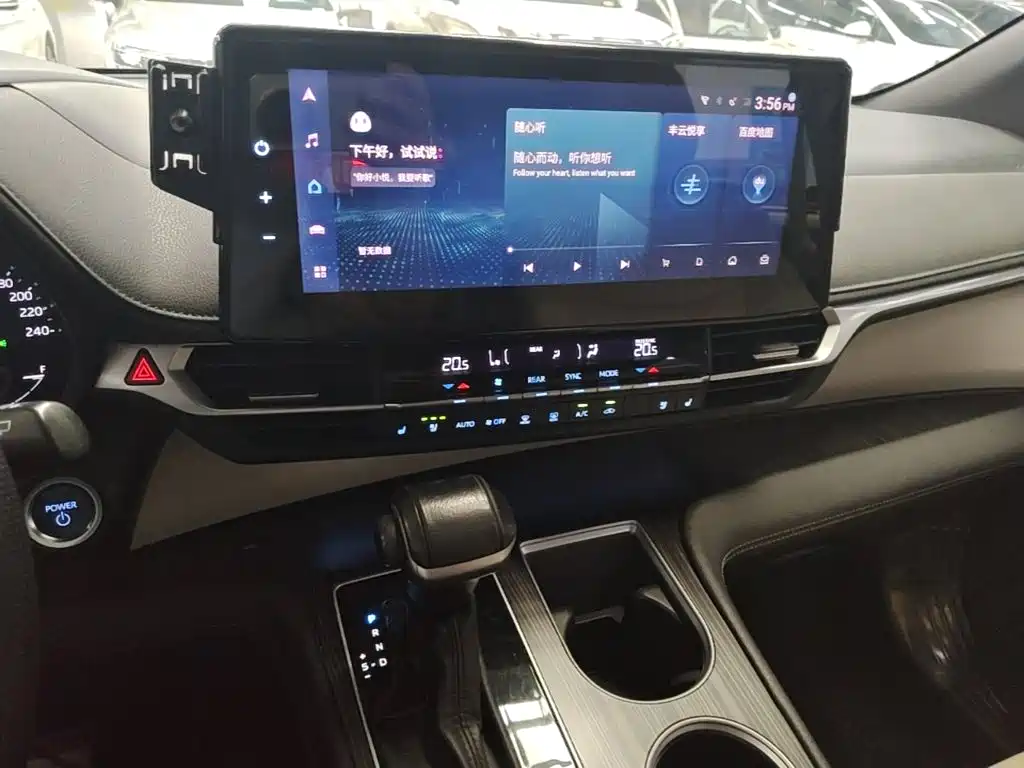 Toyota Sienna — миниатюра 13