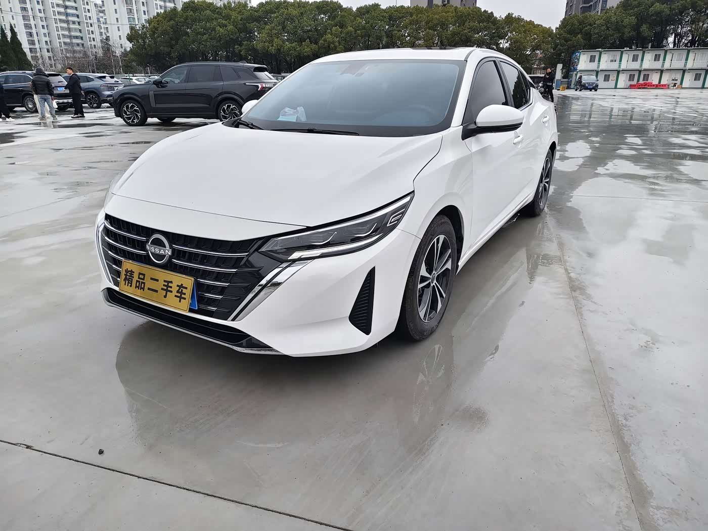 Nissan Sylphy 1.6 л 2024 г. Белый, пробег 32900 км