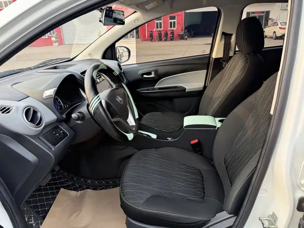 Changan Benben E-Star — миниатюра 8