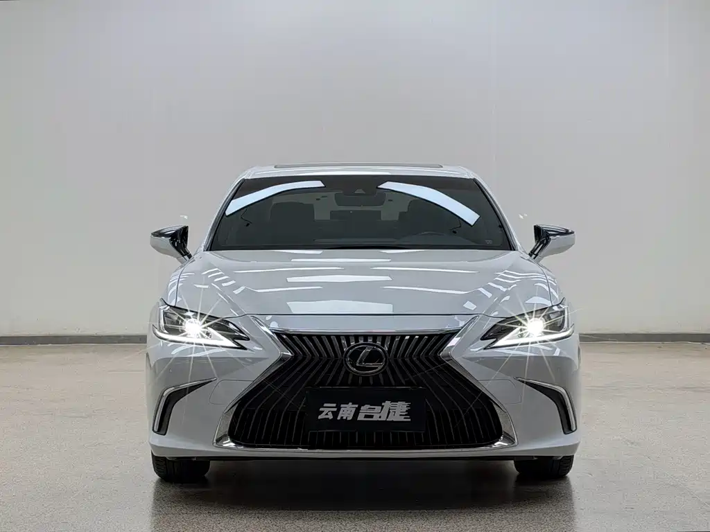 Lexus ES — фотографии объявления, Фото 3